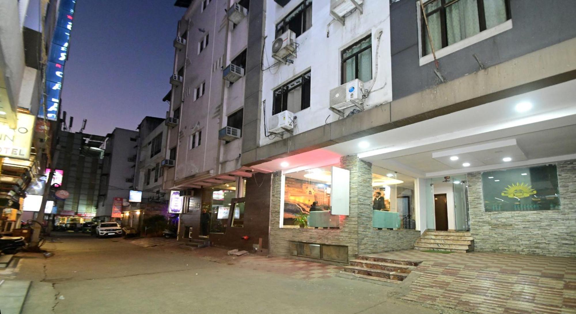Hotel Laxmi Villa Palace-Near Jaipur Railway Station Ngoại thất bức ảnh
